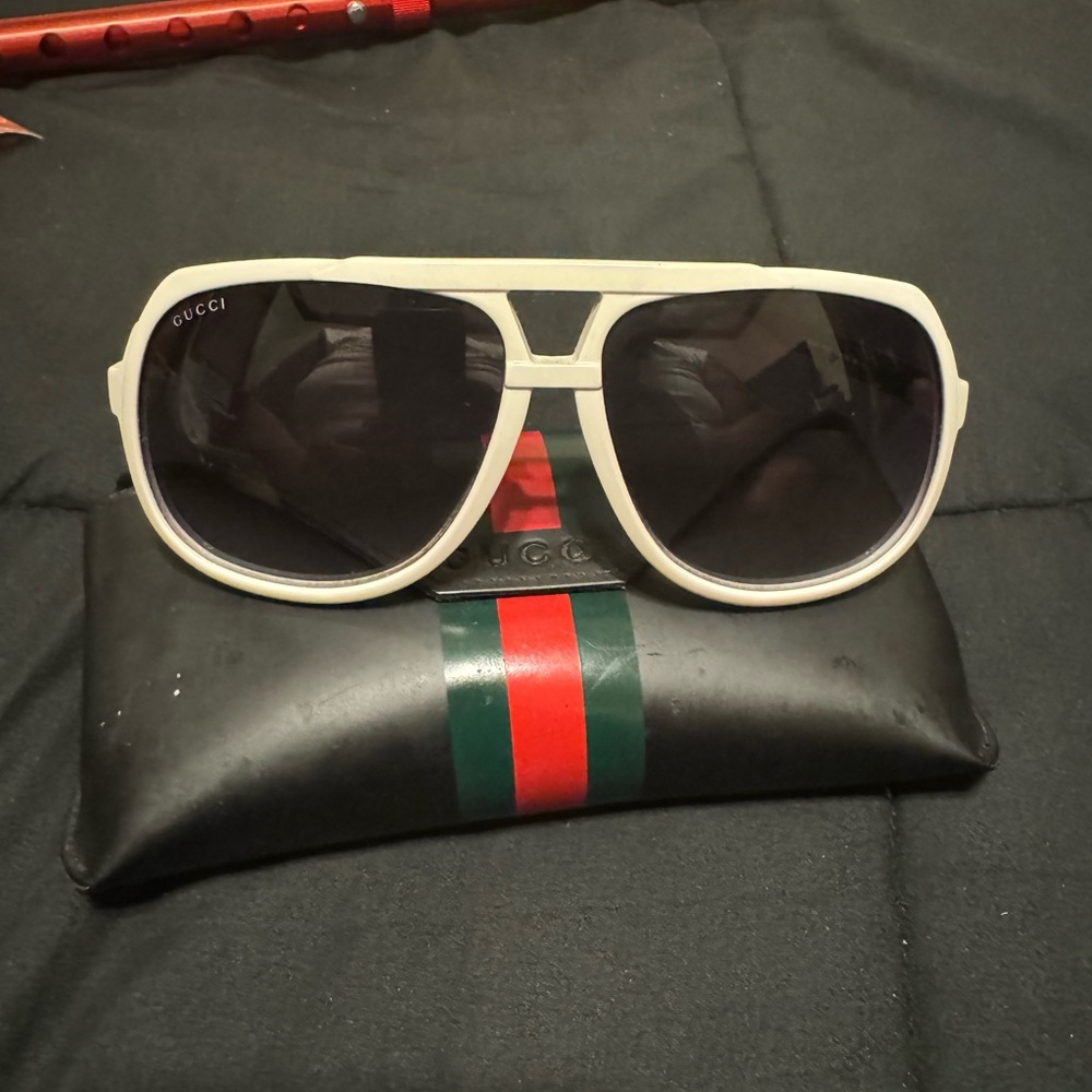 Vintage Gucci aviator sunglasses